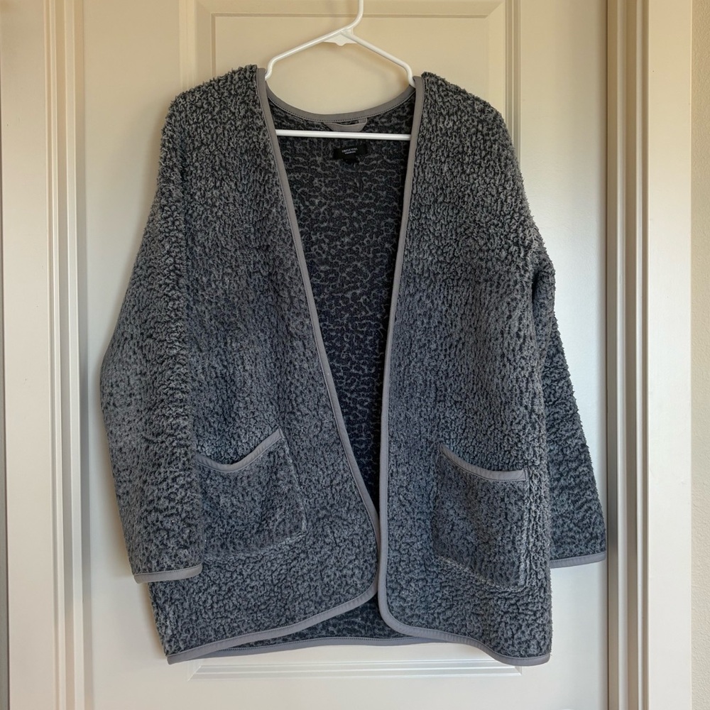Simply Vera Vera Wang Sherpa Grey Sweater